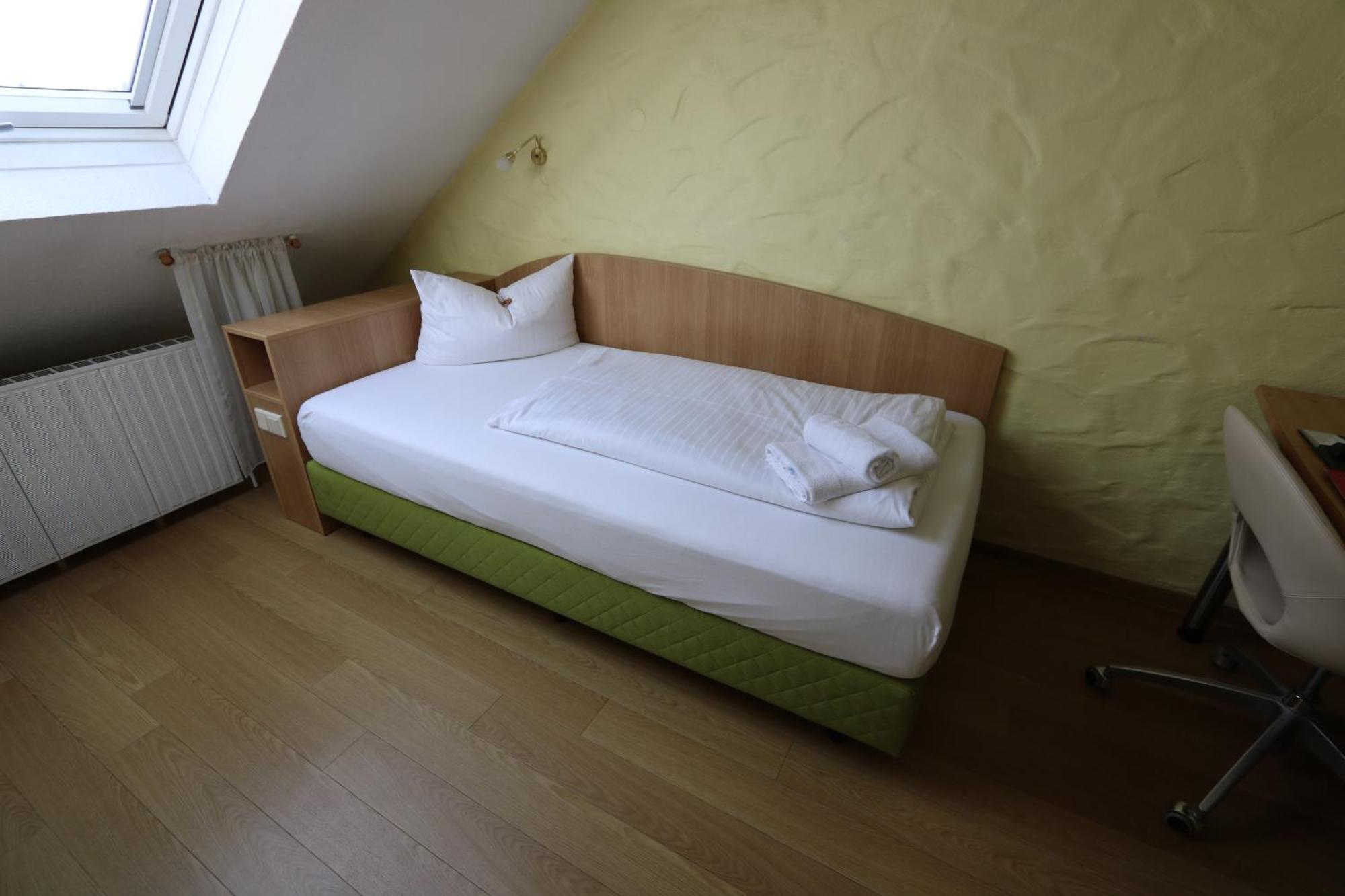 Hotel Avenue Altenfurt Nuremberg Ngoại thất bức ảnh