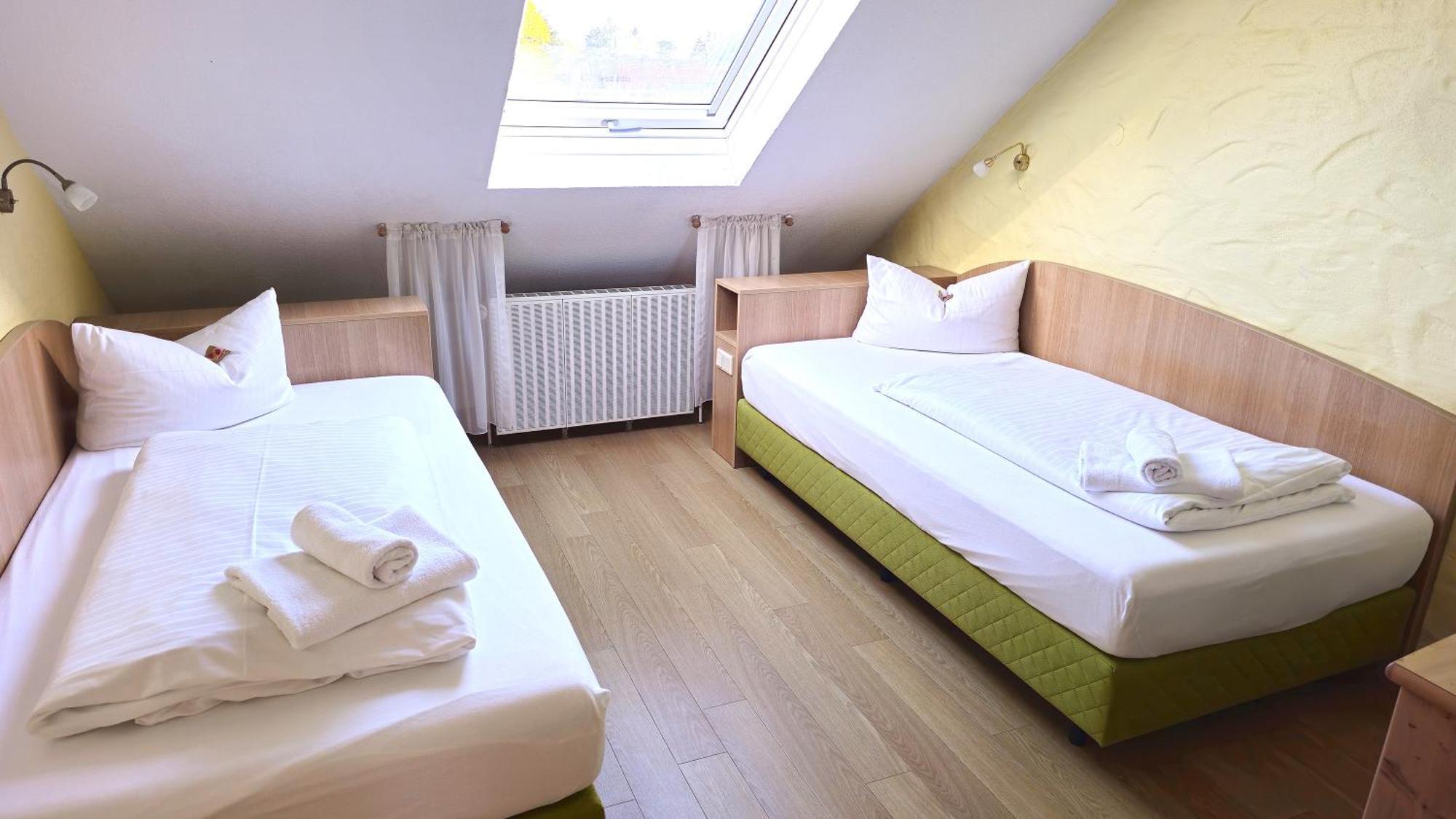Hotel Avenue Altenfurt Nuremberg Ngoại thất bức ảnh