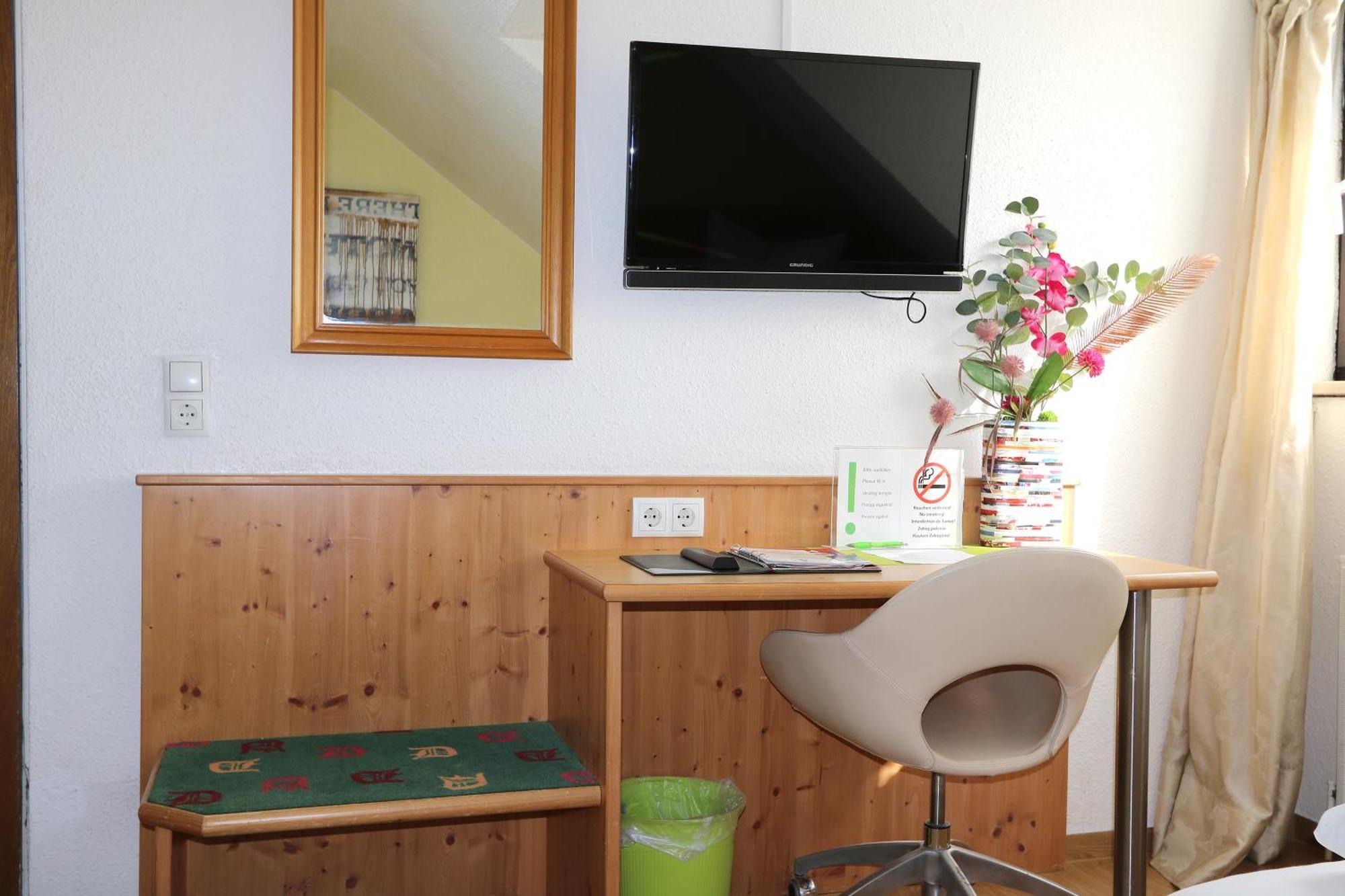 Hotel Avenue Altenfurt Nuremberg Ngoại thất bức ảnh