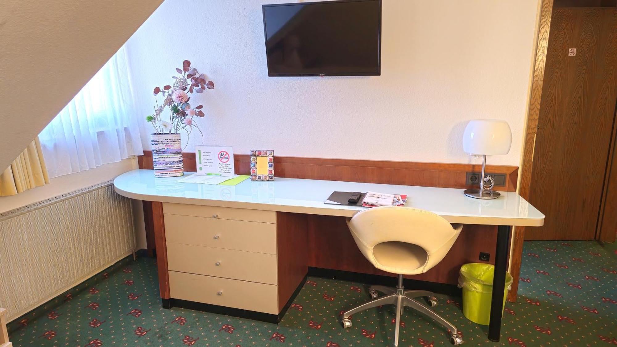 Hotel Avenue Altenfurt Nuremberg Ngoại thất bức ảnh