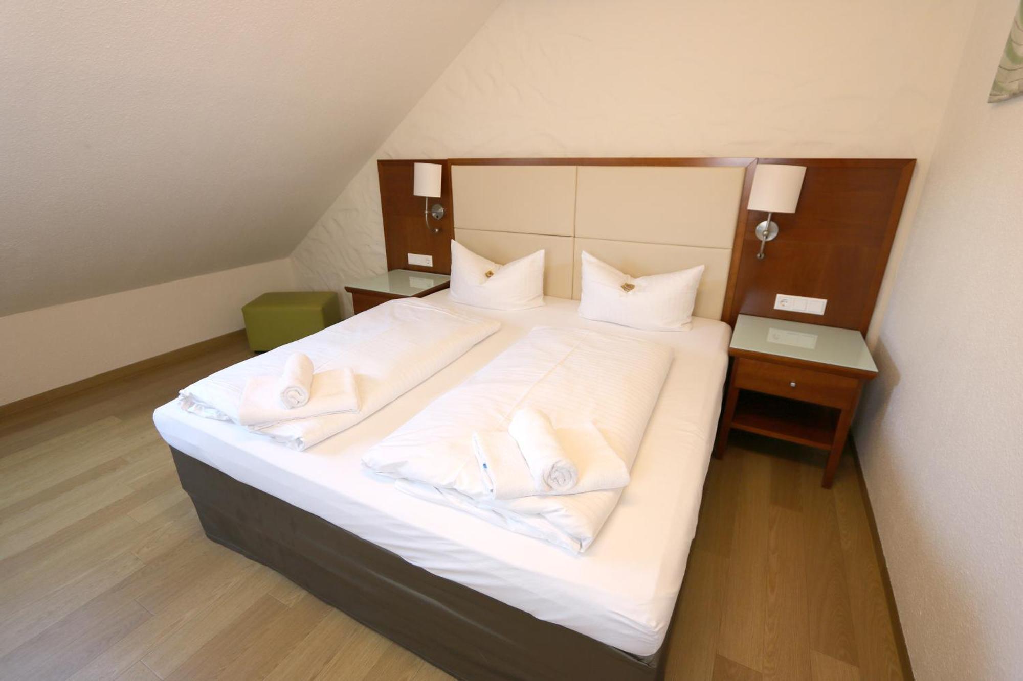 Hotel Avenue Altenfurt Nuremberg Ngoại thất bức ảnh